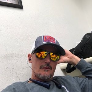 Meet your Posher, Phillip